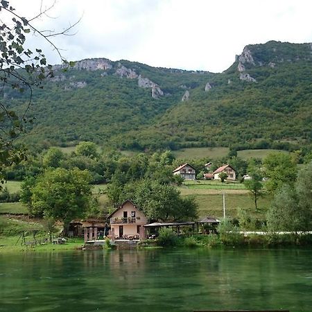 Bed And Breakfast Family Djukic Sipovo エクステリア 写真