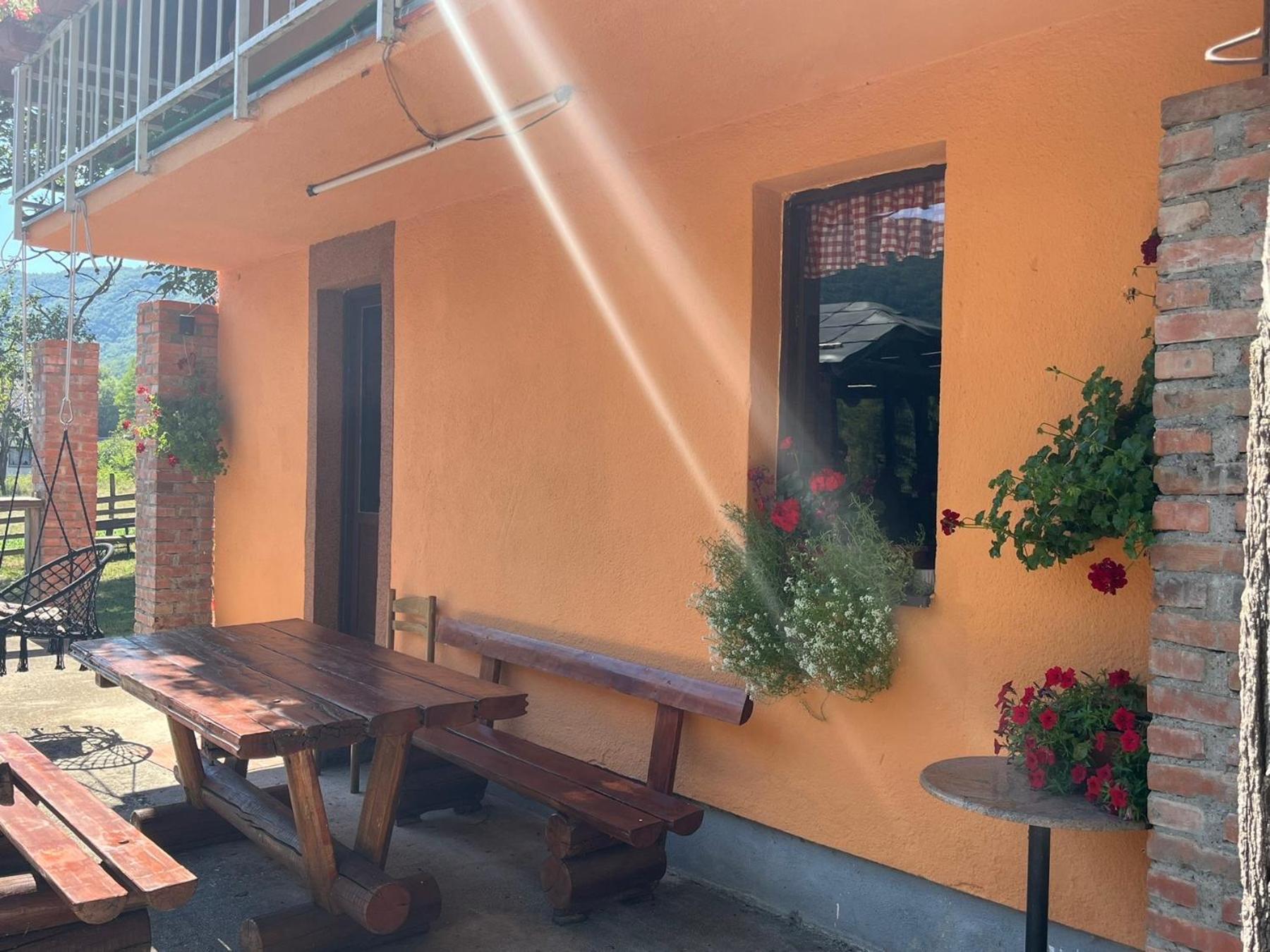 Bed And Breakfast Family Djukic Sipovo エクステリア 写真
