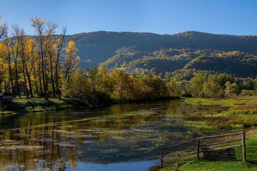 Bed And Breakfast Family Djukic Sipovo エクステリア 写真